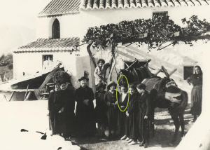 En la Sierra de Gibralgalia, María Isabel, con algunas de las que continuaron en las Doctrinas, y el P. Bernabé Copado